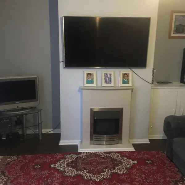 House For Rent in Wakefield, England