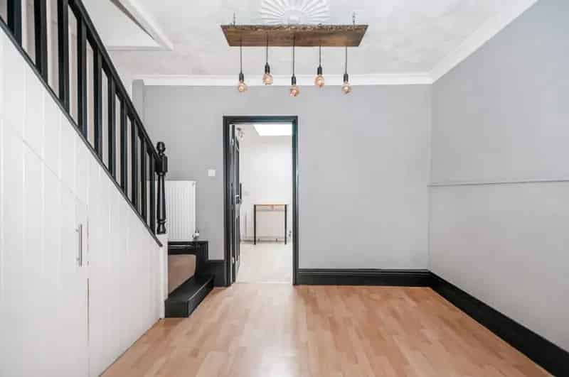2 Bedroom House For Sale Near Flemingate