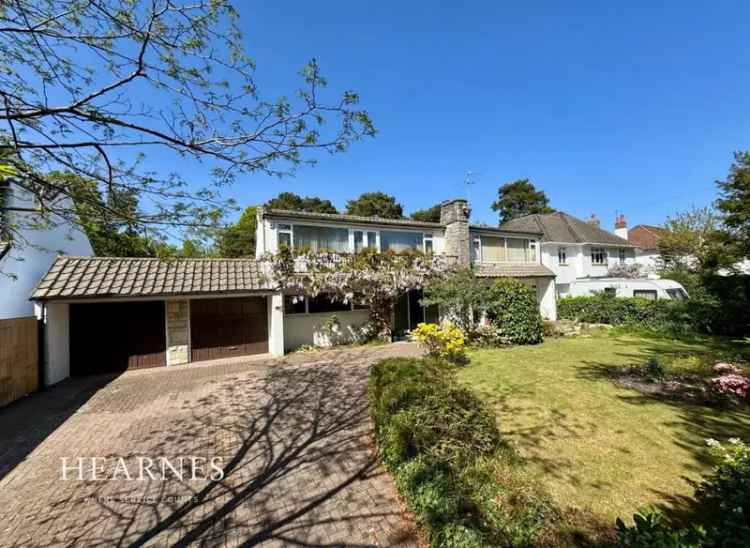 4 Bedroom Detached House for Sale in Talbot Woods