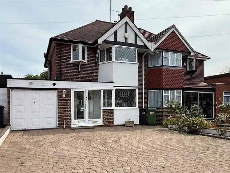 3 Bedroom Semi Detached House For Sale
