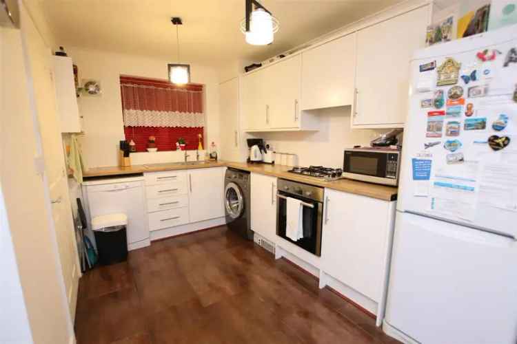 2 Bedroom Townhouse for Sale North Bradford Aire Valley