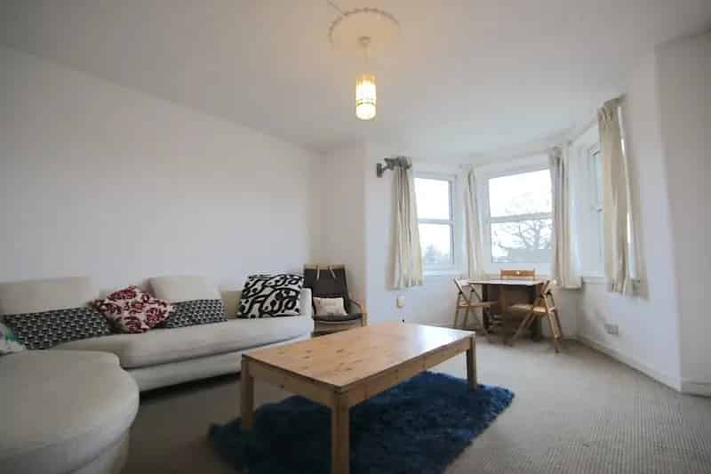 3 Bedroom Flat to Rent in Edinburgh