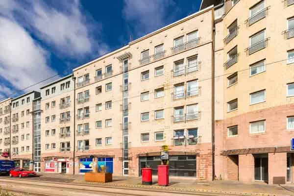 2 Bedroom Flat House to Rent in Leith