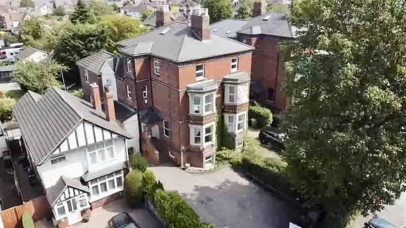 5 Bedroom Semi-Detached House For Sale