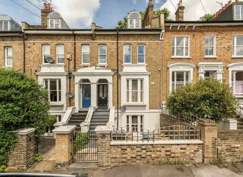 Split Level Flat Blackheath 2 Double Bedrooms