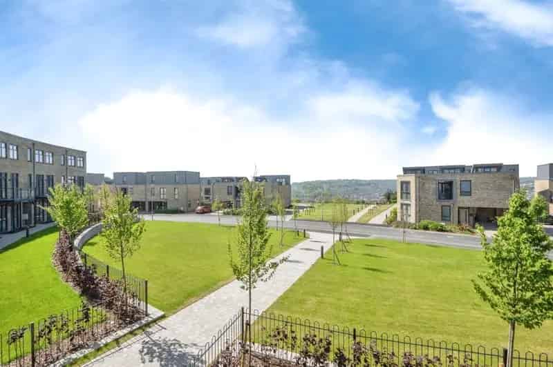 4 Bed 3 Storey Home with Stunning Views and High-Spec Finishes