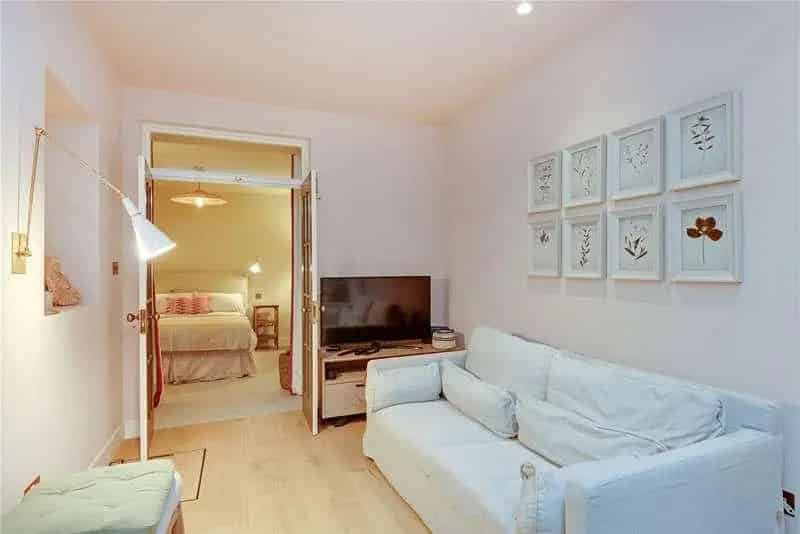 1 Bed Garden Flat for Sale - Excellent Condition