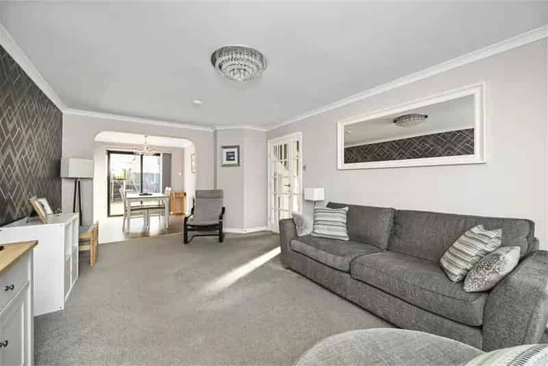 3 Bed Detached House Newtongrange