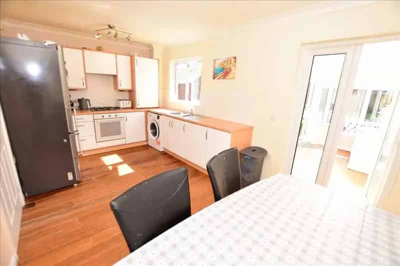 3 Bedroom Semi Detached House for Sale Cambuslang