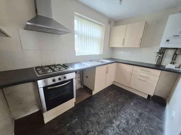 2 Bedroom Maisonette with Garden and Garage