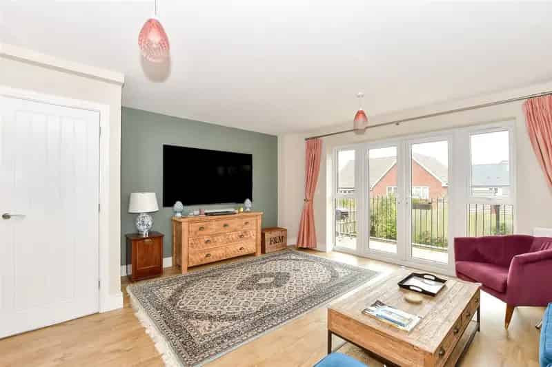 3 Bedroom Detached House for Sale Haywards Heath