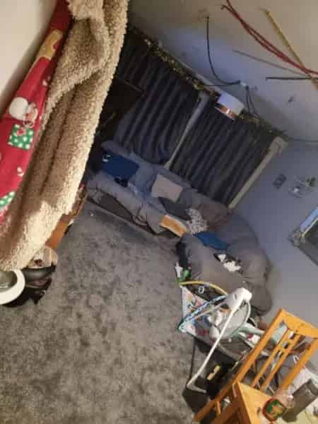 Spacious 1-Bed Flat with Large Living Room - Ideal for Small Family