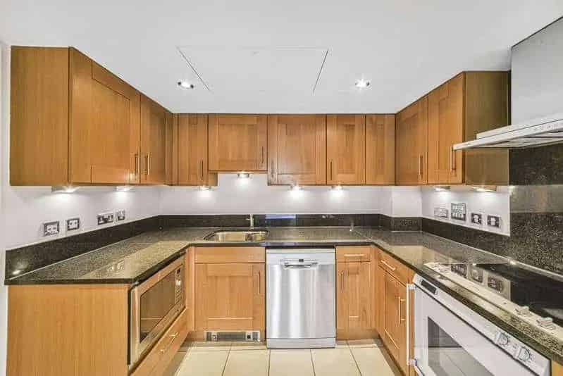 3 Bed Flat for Sale in Imperial Wharf with Parking and Park Views