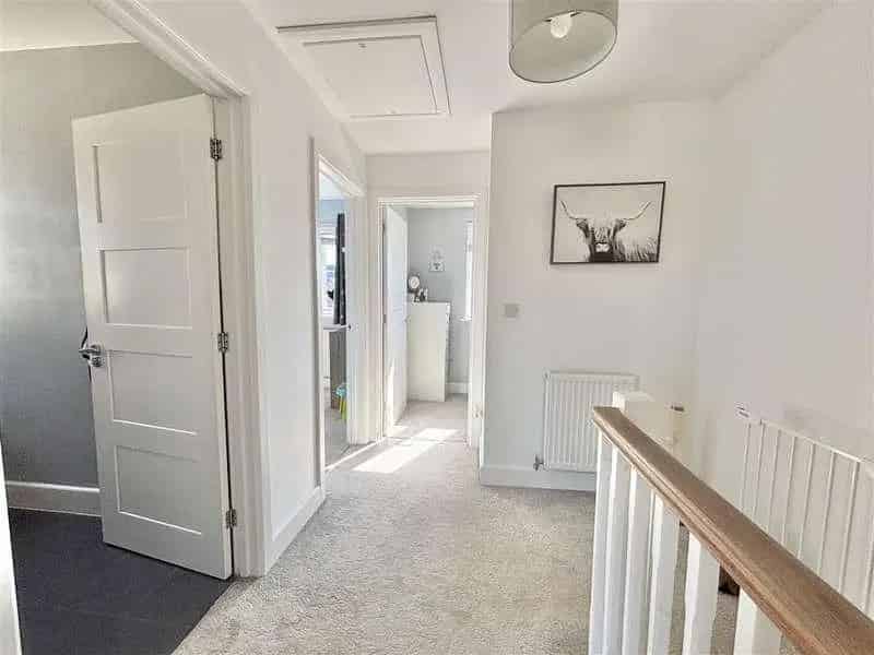 3 Bed Semi-Detached House For Sale