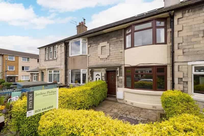 3 Bedroom Terraced House for Sale in Edinburgh