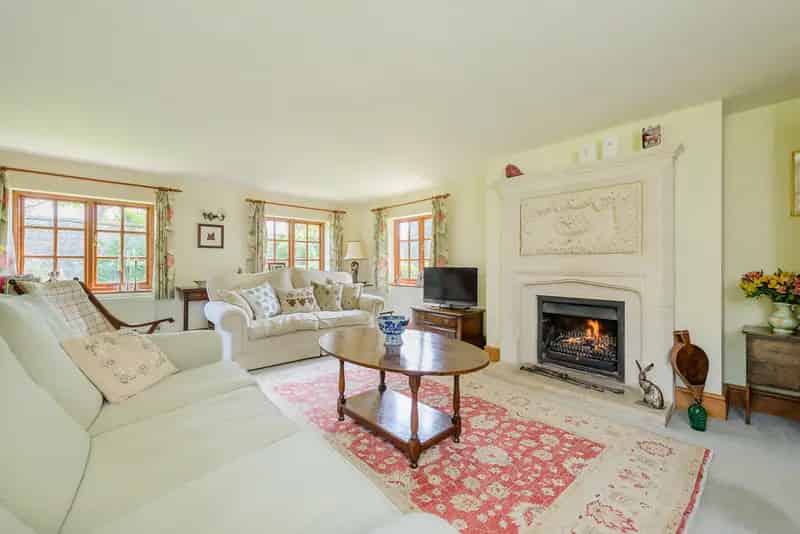 4 Bedroom Detached House Compton Verney Warwickshire