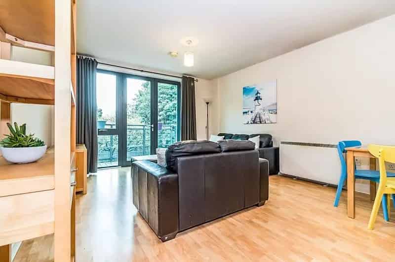 2 Bedroom Flat to Rent Manchester M15 City South Apartment