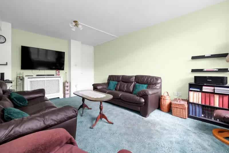 3 Bed House for Sale Chain Free 1159 sq ft