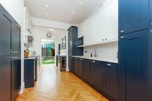 Detached House for Sale Lavington Road Northfields Ealing W13