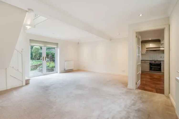 4 Bedroom Detached House to Rent