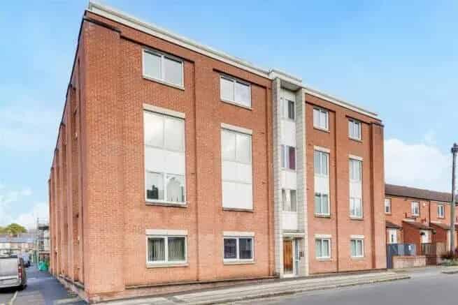 2 Bedroom Apartment for Sale Nottingham NG5