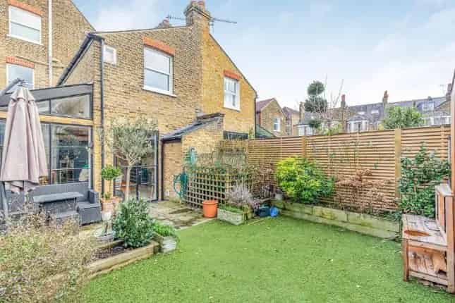 Victorian Family Home for Sale in London SE5