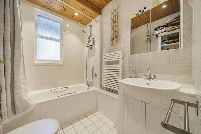 2-Bedroom Apartment in Renowned Mansion Terrace