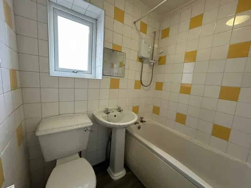 House For Rent , Mottram Road, Tameside, England