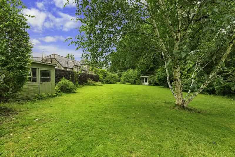 4 Bedroom Detached House For Sale in Cardiff