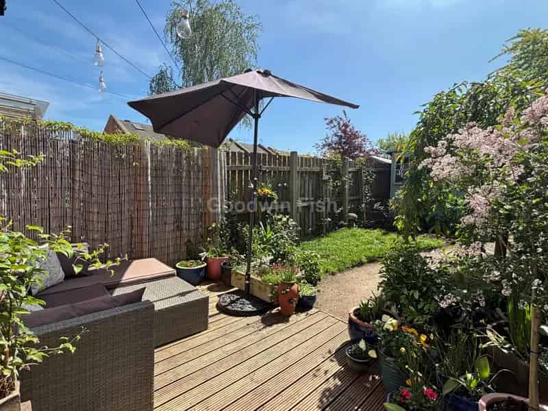2 Bedroom Terraced House Near Manchester City Centre