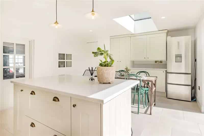 3 Bedroom Townhouse Salisbury City Centre