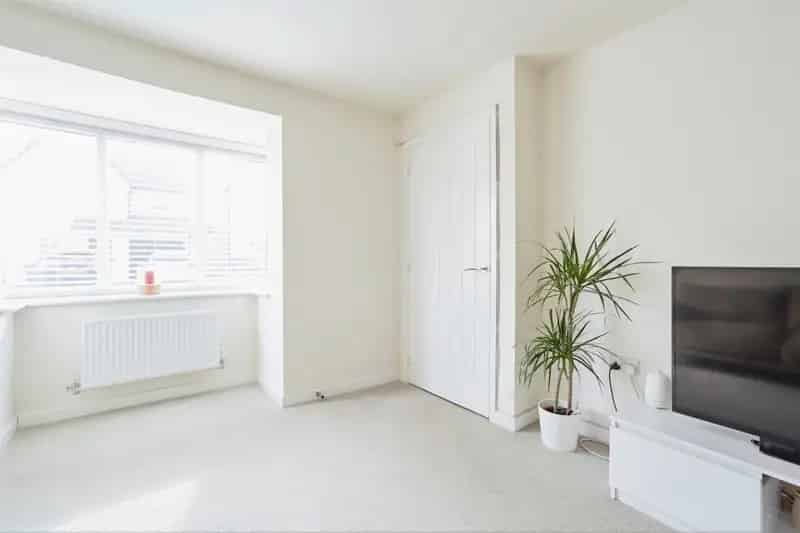 3 Bed Semi Detached House with 8 Year NHBC