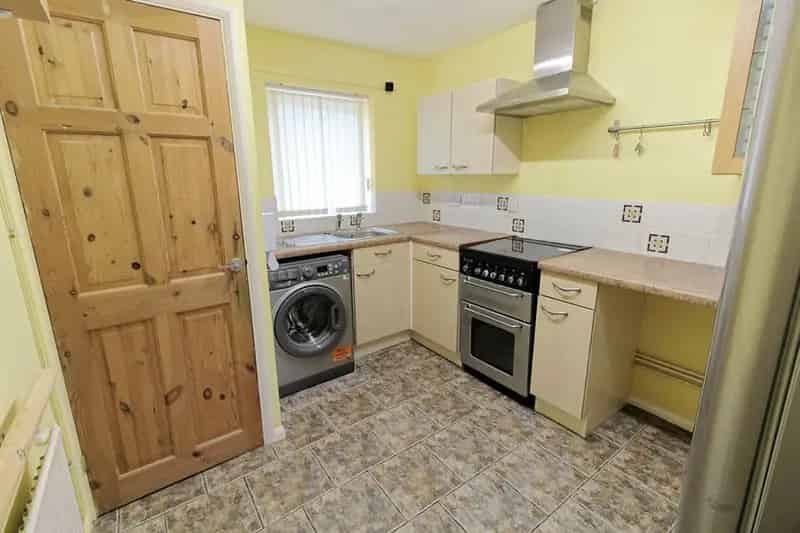 3 Bedroom Semi Detached House to Rent Glenfield