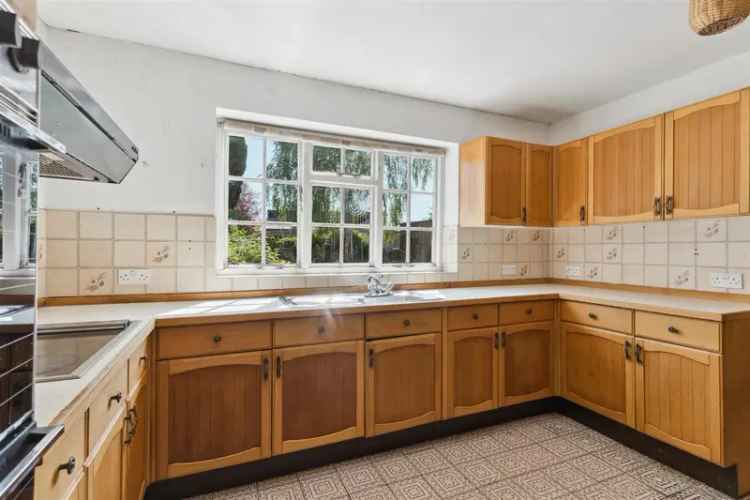 4 Bed Detached House Ravenstone Enormous Potential