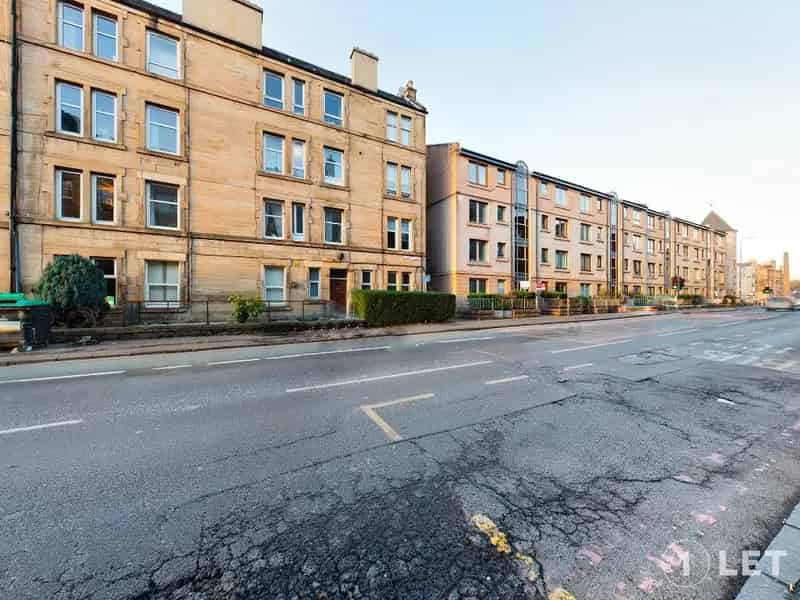 2 Bedroom Flat to Rent Slateford Private Parking Modern Development