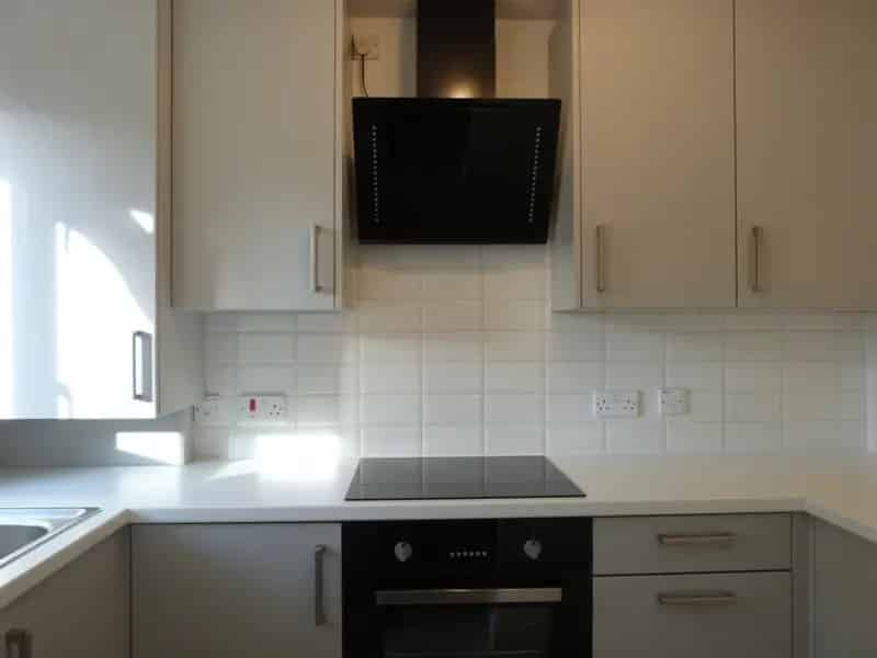 2 Bedroom House To Rent Available 12092025