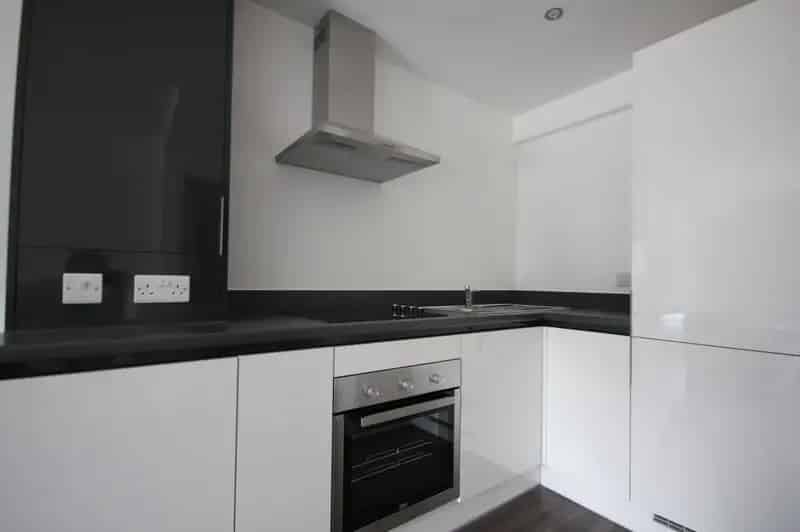1 Bedroom Apartment to Rent in Fabrick Square