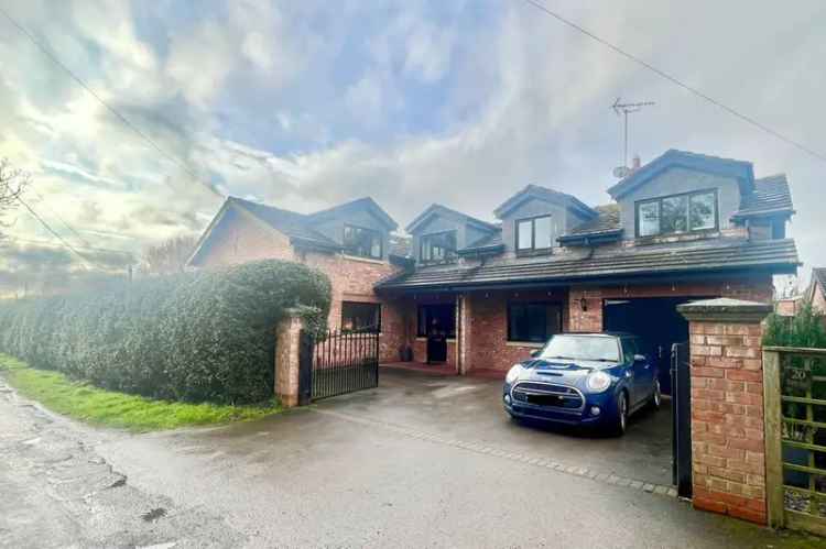 4 Bedroom Detached House for Sale Ravensmoor Cheshire