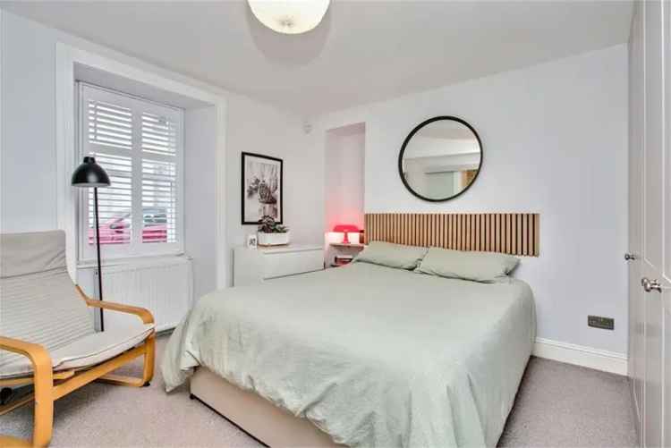 3 Bed Flat - Ground Floor with 1 Reception Room