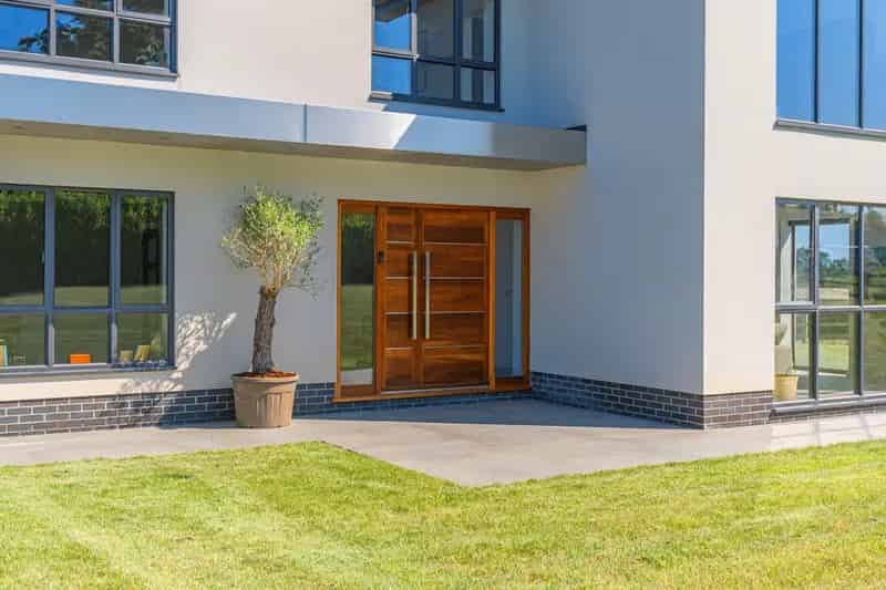 45 Bedroom Detached House with 4 Acres Anglesey
