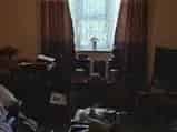 Spacious Flat Near Shops and Amenities
