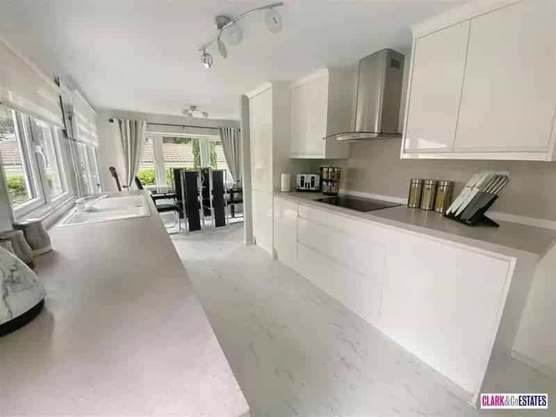 2 Bedroom Park Home for Sale UK