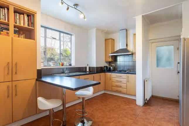 5 Bedroom Semi-Detached House for Sale Hampstead Garden Suburb