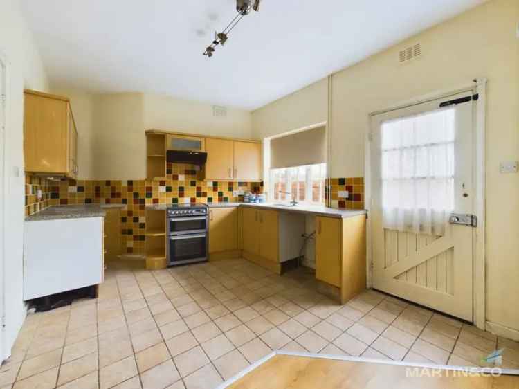2 Bedroom Grade II Listed Cottage For Sale