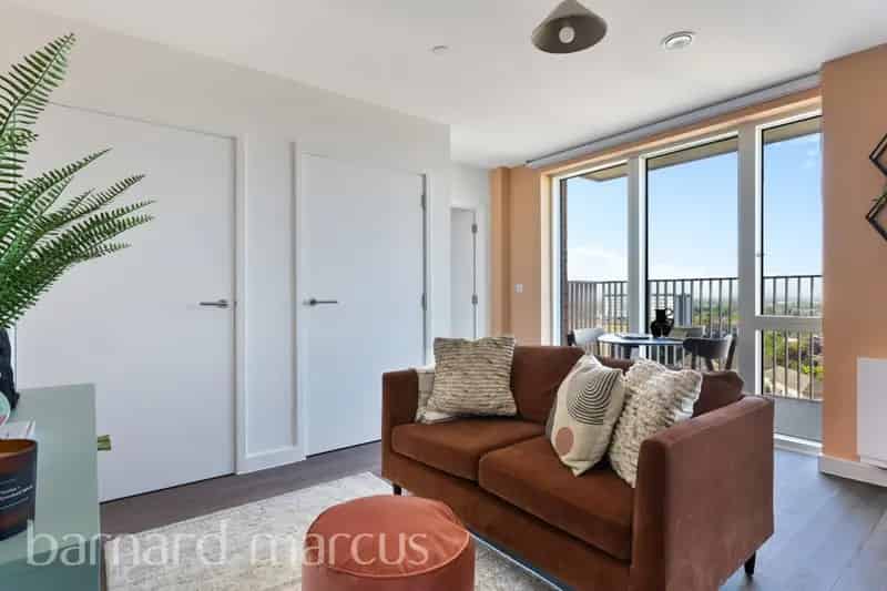 Luxury New Build Apartments Feltham Pet Friendly Near Station