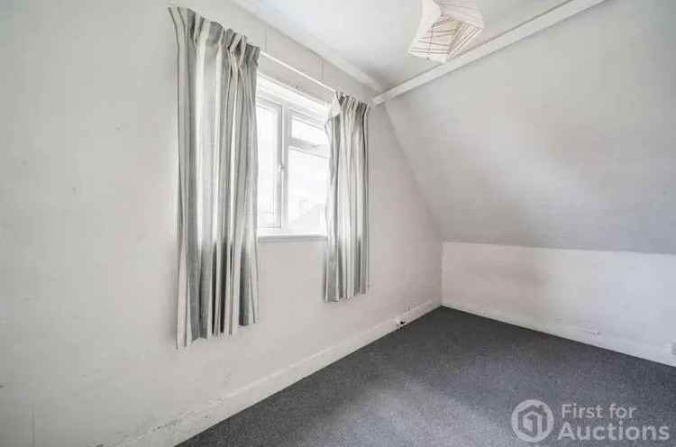 7 Bed Detached House Wimbledon Village - Modernisation Needed
