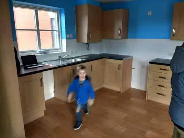 Modern Taunton Flat Near Asda Lidl Wet Room Open Plan