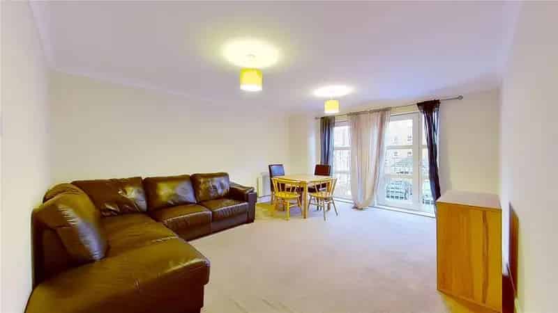 2 Bedroom Flat to Rent
