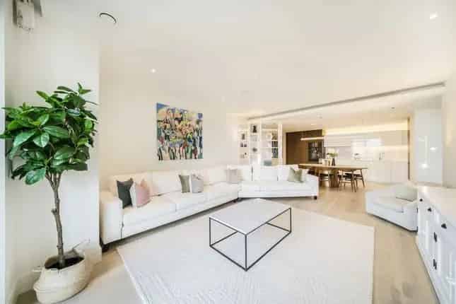 Luxury 3-Bedroom Apartment for Sale in Chelsea Harbour