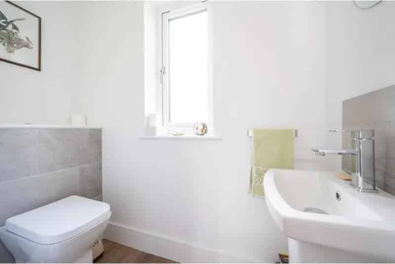 2 Bed Semi-Detached House for Sale